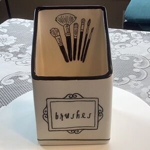 Rae Dunn “brushes” holder